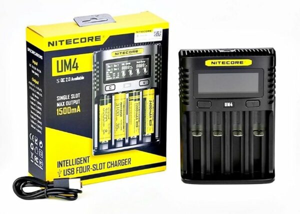 CARREGADOR UM4 LCD USB - NITECORE